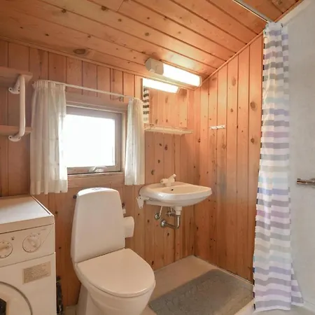 Awesome In Hvide Sande With Kitchen * Norre Lyngvig